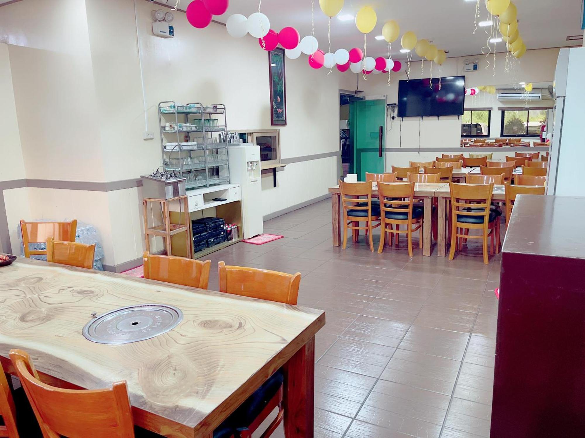 Jun And Helen Hotel And Restaurant 安吉利斯 外观 照片